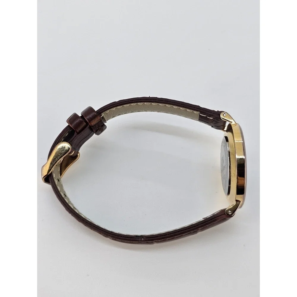 Daniel Wellington Women's Watch 32MM Black Dial NEW Leather Bands NEW Battery